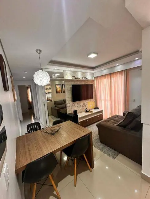 Foto 1 de Apartamento com 2 quartos à venda, 57m2 em Vila Louricilda, Americana - SP