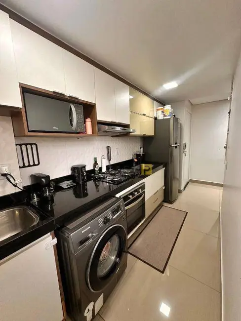 Foto 3 de Apartamento com 2 quartos à venda, 57m2 em Vila Louricilda, Americana - SP