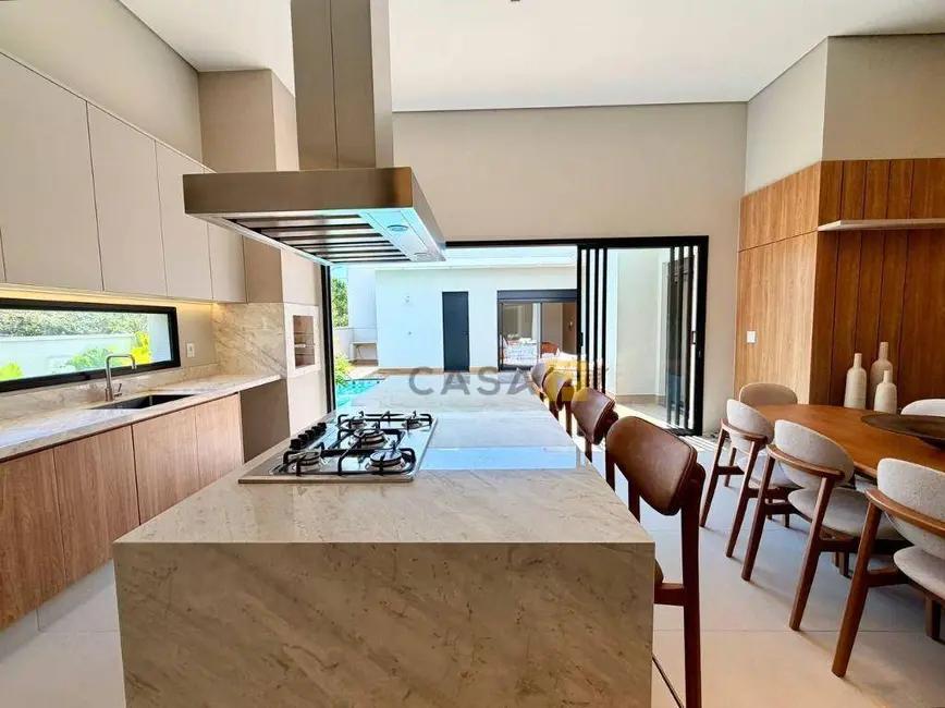 Casa de Condomínio com 3 quartos à venda, 332m2 em - SP - imagem 8 Foto 8 de Casa de Condomínio com 3 quartos à venda, 332m2 em - SP