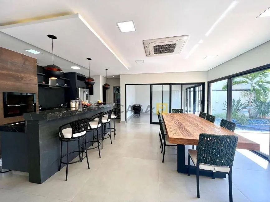 Casa de Condomínio com 3 quartos à venda e para alugar, 360m2 em Jardim Portal da Colina, Americana - SP - imagem 3 Foto 3 de Casa de Condomínio com 3 quartos à venda e para alugar, 360m2 em Jardim Portal da Colina, Americana - SP