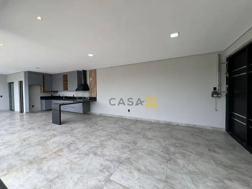 Foto 3 de Casa com 3 quartos à venda, 250m2 em Nova Odessa - SP