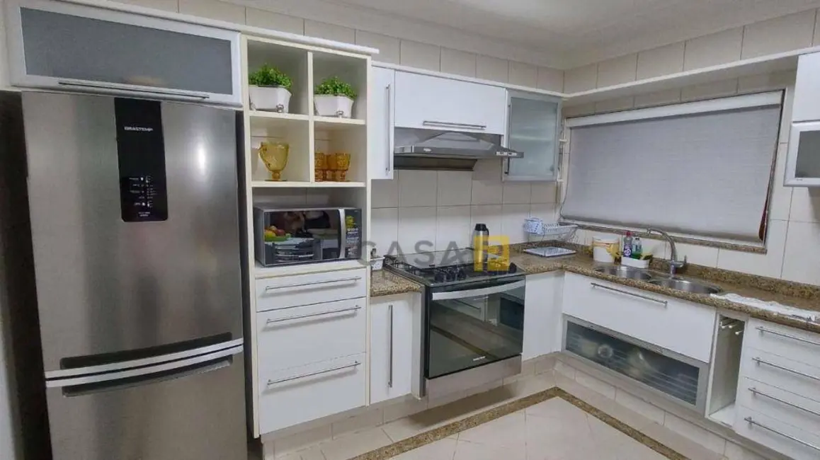 Foto 9 de Casa com 3 quartos à venda e para alugar, 400m2 em Jardim Bela Vista, Nova Odessa - SP