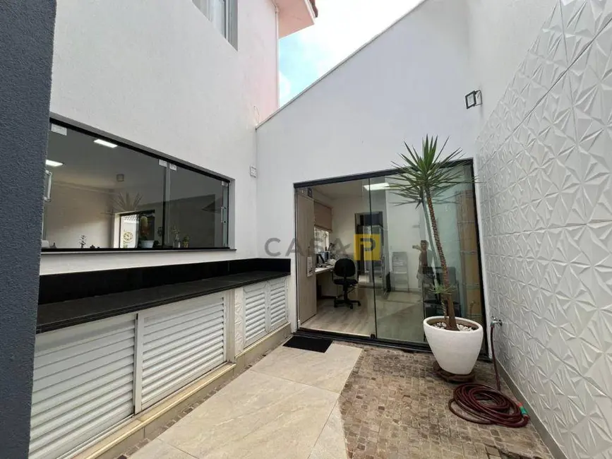 Foto 4 de Casa com 4 quartos à venda, 420m2 em Parque Novo Mundo, Americana - SP