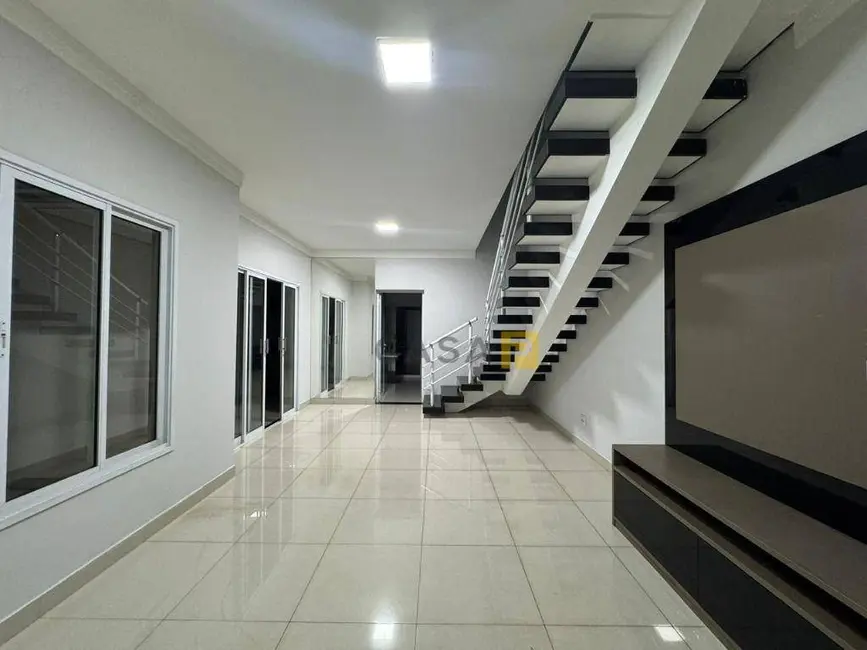 Foto 1 de Casa com 3 quartos para alugar, 150m2 em Parque Nova Carioba, Americana - SP