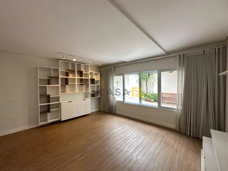 Foto 4 de Casa com 3 quartos à venda, 360m2 em Vila Mariana, Americana - SP