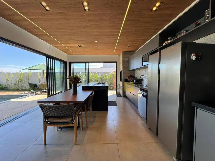 Casa de Condomínio com 5 quartos à venda, 450m2 em Loteamento Residencial Jardim Villagio, Americana - SP - imagem 5 Foto 5 de Casa de Condomínio com 5 quartos à venda, 450m2 em Loteamento Residencial Jardim Villagio, Americana - SP