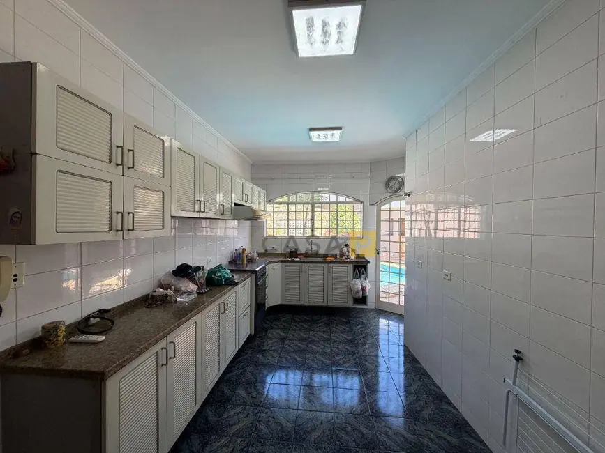 Foto 8 de Casa com 3 quartos para alugar, 568m2 em Jardim Ipiranga, Americana - SP