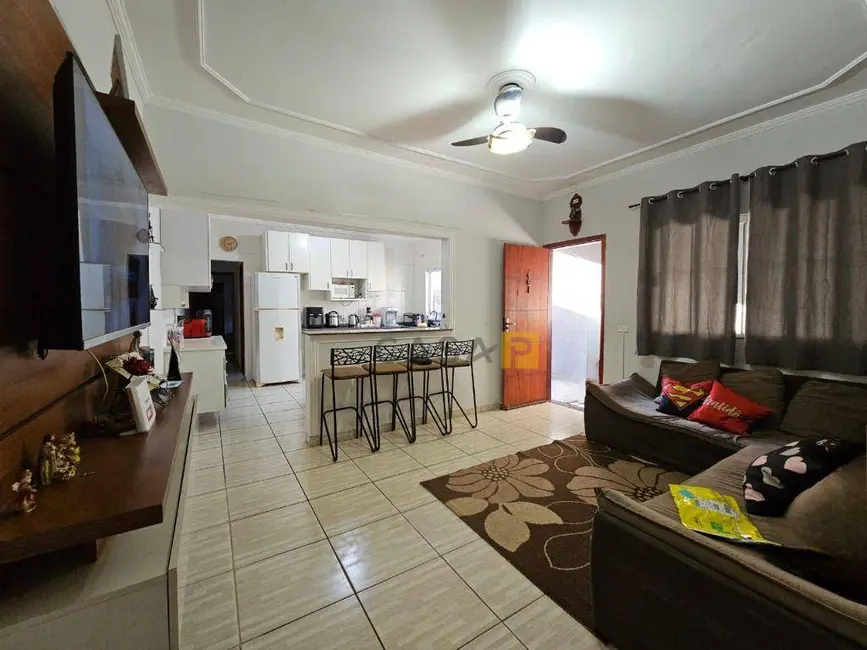 Foto 2 de Casa com 3 quartos à venda, 150m2 em Parque Residencial Klavin, Nova Odessa - SP