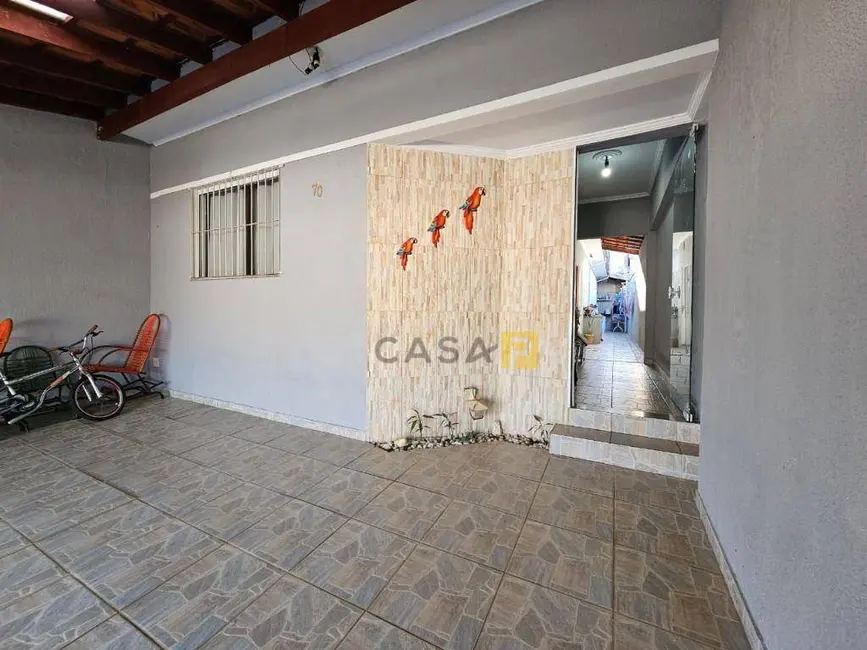 Foto 1 de Casa com 3 quartos à venda, 150m2 em Parque Residencial Klavin, Nova Odessa - SP