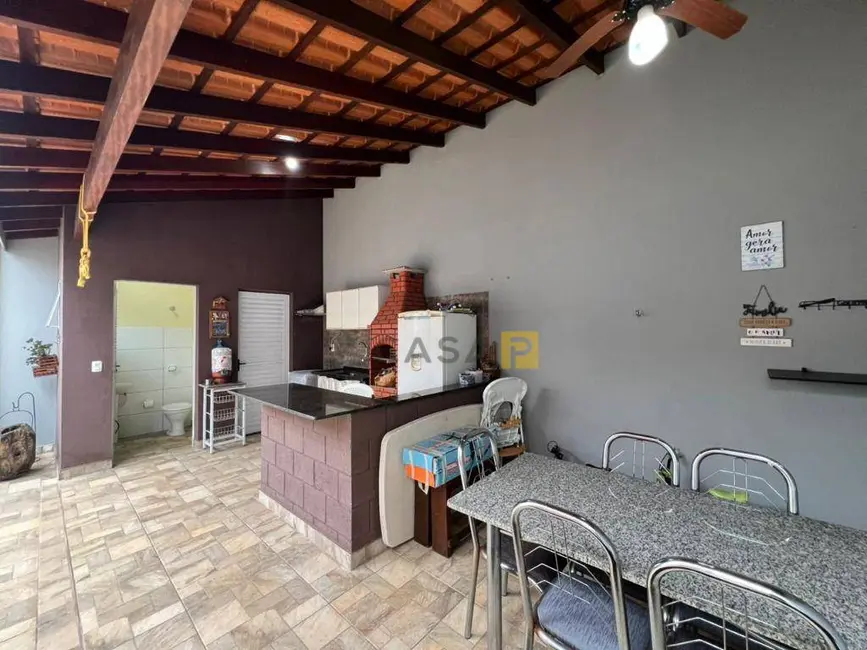 Foto 6 de Casa com 3 quartos à venda, 200m2 em Nova Odessa - SP