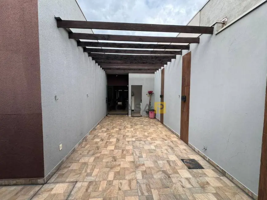 Foto 4 de Casa com 3 quartos à venda, 200m2 em Nova Odessa - SP