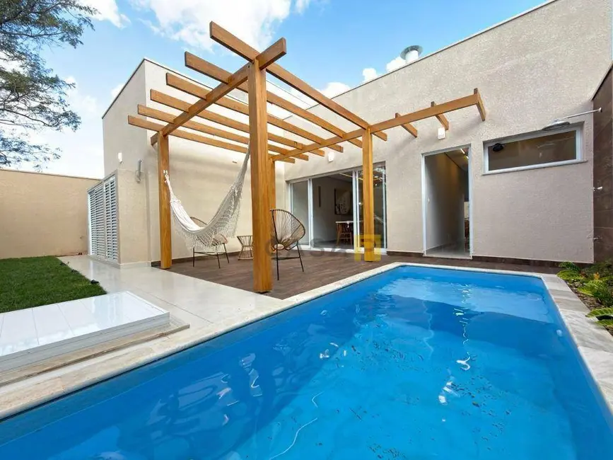Foto 2 de Casa de Condomínio com 3 quartos à venda, 360m2 em Nova Odessa - SP