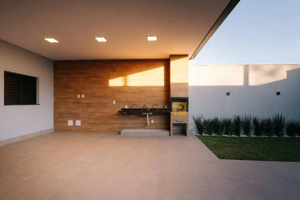 Foto 2 de Casa com 3 quartos à venda, 200m2 em Nova Odessa - SP