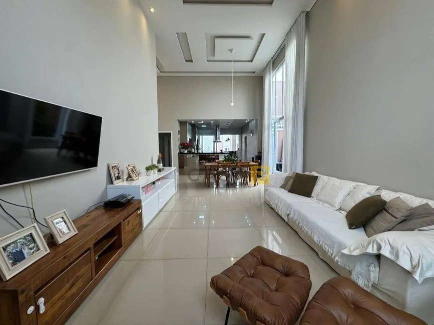Casa de Condomínio com 3 quartos à venda, 360m2 em Jardim Imperador, Americana - SP - imagem 1 Foto 1 de Casa de Condomínio com 3 quartos à venda, 360m2 em Jardim Imperador, Americana - SP