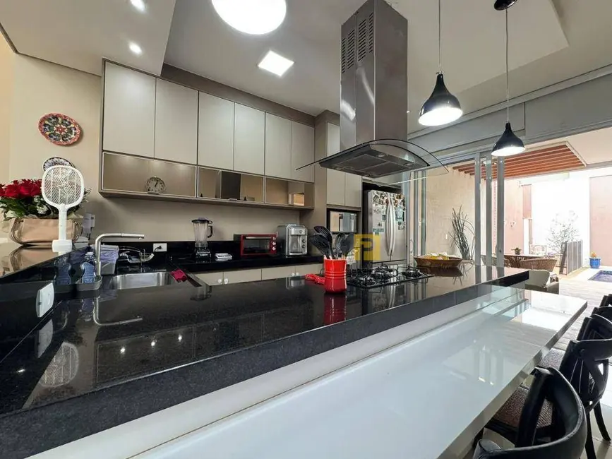 Casa de Condomínio com 3 quartos à venda, 360m2 em Jardim Imperador, Americana - SP - imagem 2 Foto 2 de Casa de Condomínio com 3 quartos à venda, 360m2 em Jardim Imperador, Americana - SP
