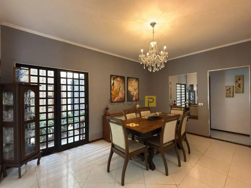 Foto 1 de Casa com 3 quartos à venda, 300m2 em Americana - SP