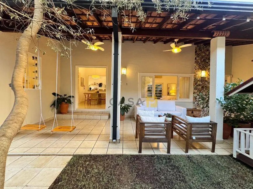 Casa com 3 quartos à venda, 403m2 em Chácara Machadinho II, Americana - SP - imagem 3 Foto 3 de Casa com 3 quartos à venda, 403m2 em Chácara Machadinho II, Americana - SP