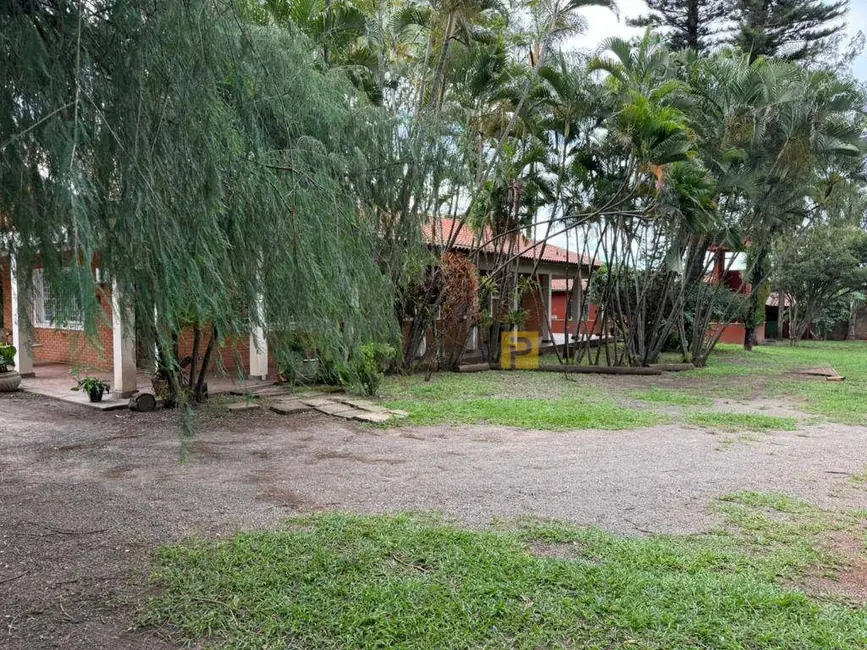 Chácara com 4 quartos à venda, 2700m2 em Unileste, Piracicaba - SP - imagem 3 Foto 3 de Chácara com 4 quartos à venda, 2700m2 em Unileste, Piracicaba - SP