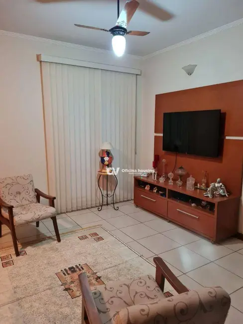 Foto 1 de Casa com 3 quartos à venda, 330m2 em Jardim Longatto, Mogi Mirim - SP