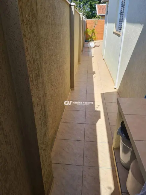 Foto 2 de Casa com 3 quartos à venda, 330m2 em Jardim Longatto, Mogi Mirim - SP