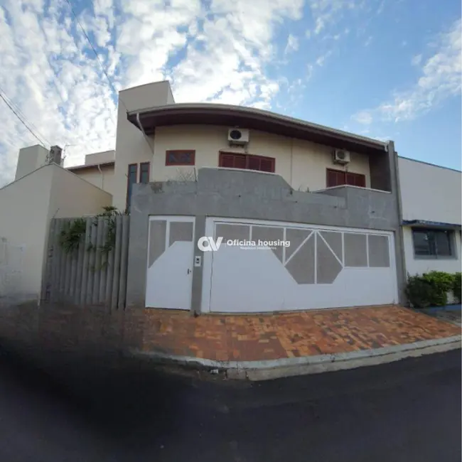 Foto 1 de Sobrado com 3 quartos à venda, 350m2 em Centro, Mogi Mirim - SP