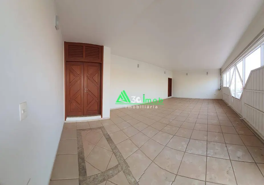 Foto 4 de Sobrado com 3 quartos à venda, 350m2 em Centro, Mogi Mirim - SP