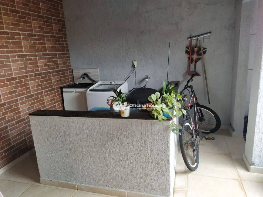 Foto 4 de Casa com 2 quartos à venda, 250m2 em Parque das Laranjeiras, Mogi Mirim - SP