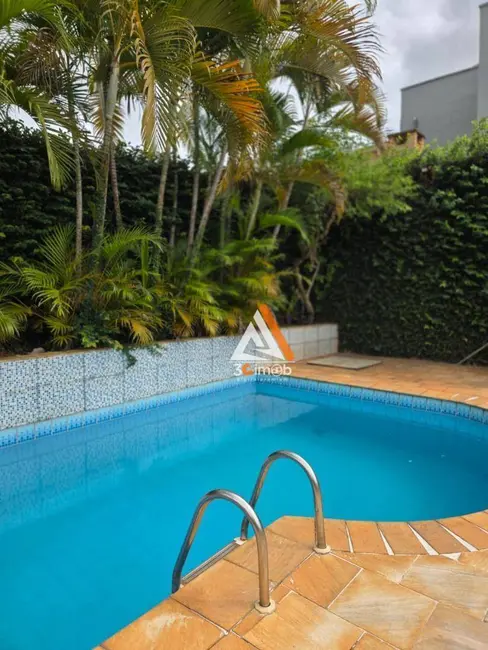 Foto 4 de Sobrado com 3 quartos à venda e para alugar, 300m2 em Loteamento São Jerônimo, Mogi Mirim - SP