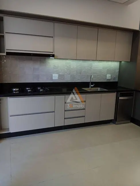 Foto 4 de Casa de Condomínio com 3 quartos à venda, 300m2 em Vila Roberto, Mogi Guacu - SP