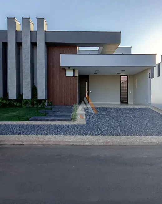 Foto 1 de Casa de Condomínio com 3 quartos à venda, 300m2 em Vila Roberto, Mogi Guacu - SP