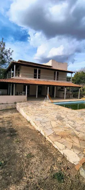 Chácara com 3 quartos à venda e para alugar, 1012m2 em Jardim Magali, Itapira - SP - imagem 2 Foto 2 de Chácara com 3 quartos à venda e para alugar, 1012m2 em Jardim Magali, Itapira - SP