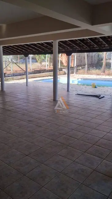 Chácara com 3 quartos à venda e para alugar, 1012m2 em Jardim Magali, Itapira - SP - imagem 5 Foto 5 de Chácara com 3 quartos à venda e para alugar, 1012m2 em Jardim Magali, Itapira - SP