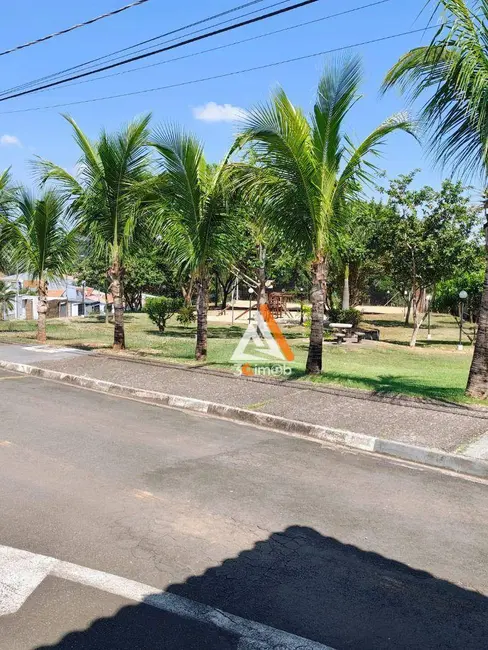 Sobrado com 2 quartos à venda, 221m2 em Jardim Bandeirantes, Mogi Guacu - SP - imagem 3 Foto 3 de Sobrado com 2 quartos à venda, 221m2 em Jardim Bandeirantes, Mogi Guacu - SP