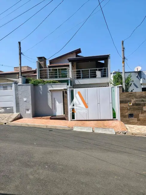 Sobrado com 2 quartos à venda, 221m2 em Jardim Bandeirantes, Mogi Guacu - SP - imagem 2 Foto 2 de Sobrado com 2 quartos à venda, 221m2 em Jardim Bandeirantes, Mogi Guacu - SP