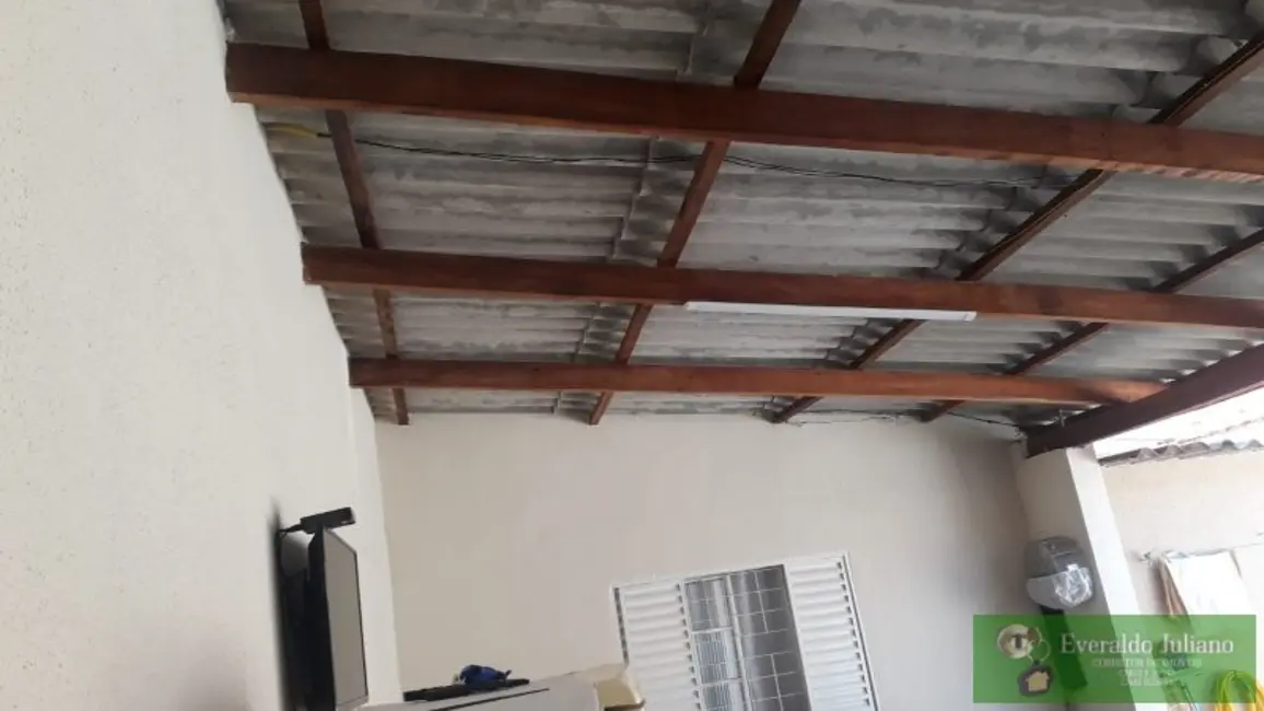 Casa com 3 quartos à venda em Jacarezinho - PR - imagem 6 Foto 6 de Casa com 3 quartos à venda em Jacarezinho - PR