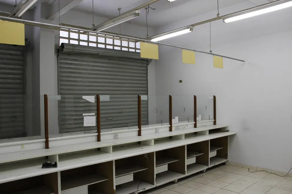Sala Comercial à venda e para alugar, 700m2 em Moema, São Paulo - SP - imagem 4 Foto 4 de Sala Comercial à venda e para alugar, 700m2 em Moema, São Paulo - SP