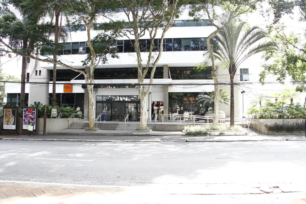 Loja para alugar, 225m2 em Indianópolis, São Paulo - SP - imagem 2 Foto 2 de Loja para alugar, 225m2 em Indianópolis, São Paulo - SP