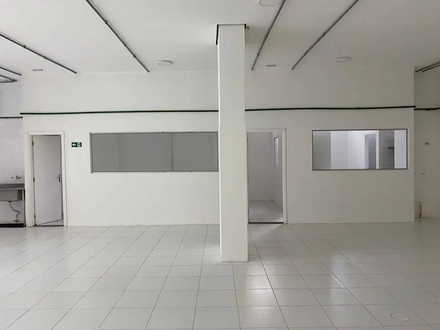 Loja para alugar, 884m2 em Moema, São Paulo - SP - imagem 4 Foto 4 de Loja para alugar, 884m2 em Moema, São Paulo - SP