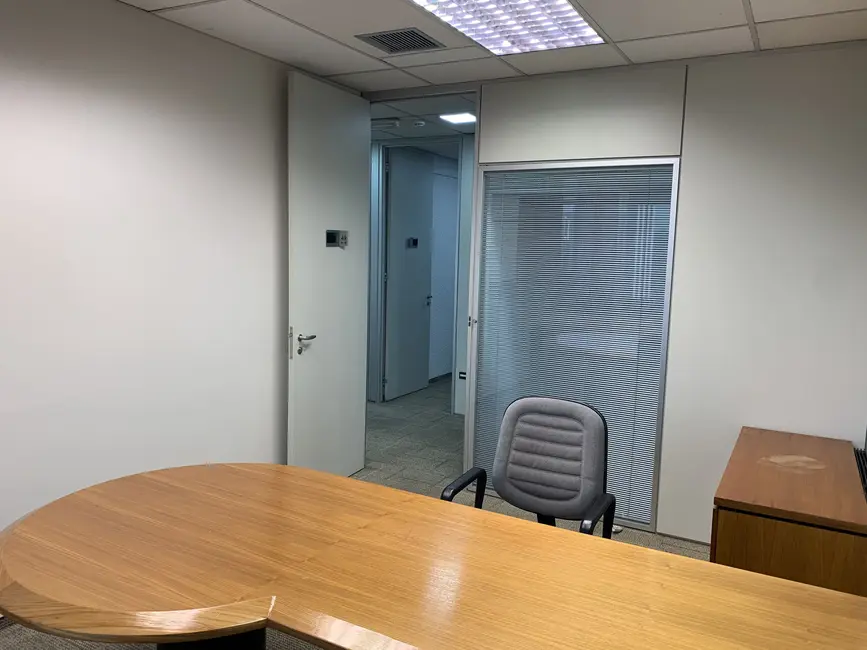 Sala Comercial para alugar, 589m2 em Cidade Monções, São Paulo - SP - imagem 8 Foto 8 de Sala Comercial para alugar, 589m2 em Cidade Monções, São Paulo - SP
