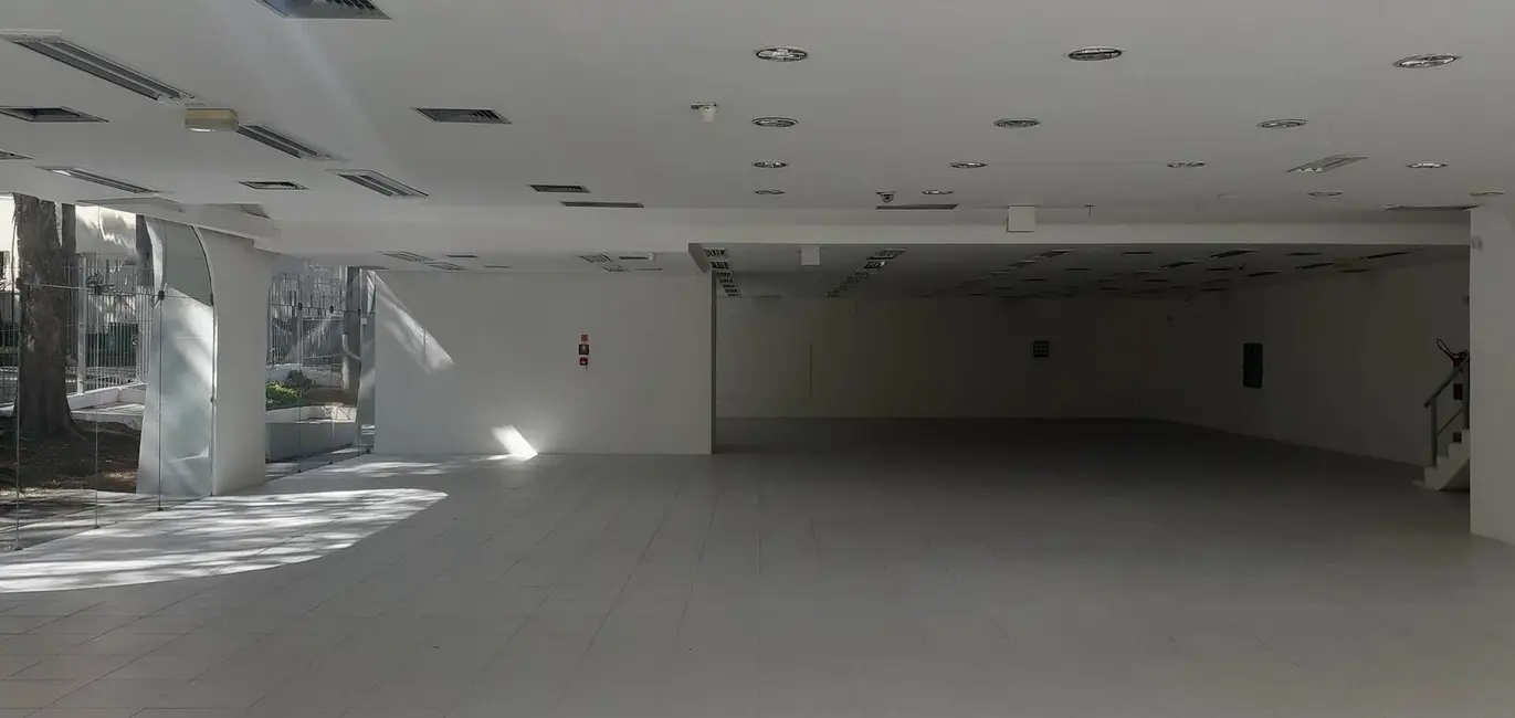 Foto 2 de Loja para alugar, 1196m2 em Santo Amaro, São Paulo - SP