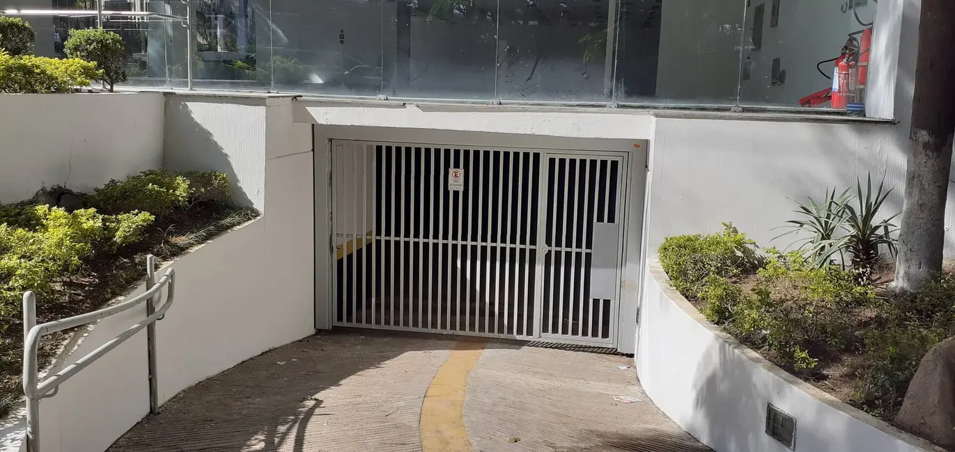 Foto 8 de Loja para alugar, 1196m2 em Santo Amaro, São Paulo - SP