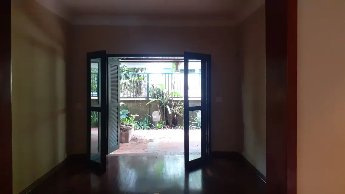 Casa com 5 quartos à venda e para alugar, 1100m2 em Chácara Flora, São Paulo - SP - imagem 4 Foto 4 de Casa com 5 quartos à venda e para alugar, 1100m2 em Chácara Flora, São Paulo - SP