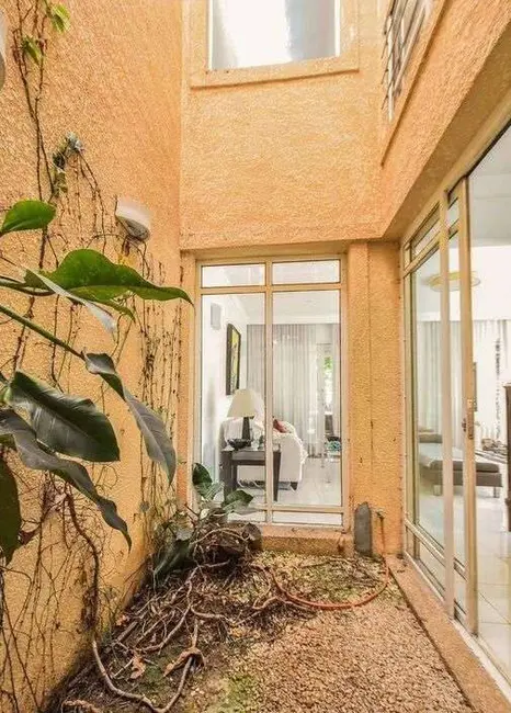 Foto 4 de Casa com 4 quartos à venda e para alugar, 500m2 em Campo Belo, São Paulo - SP