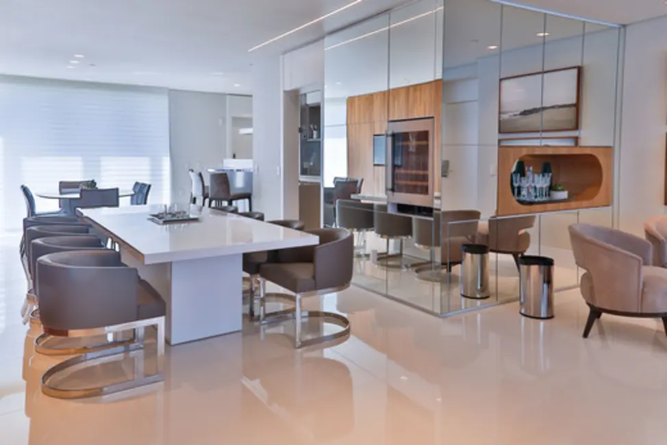 Apartamento com 4 quartos à venda, 257m2 em Balneario Camboriu - SC - imagem 6 Foto 6 de Apartamento com 4 quartos à venda, 257m2 em Balneario Camboriu - SC