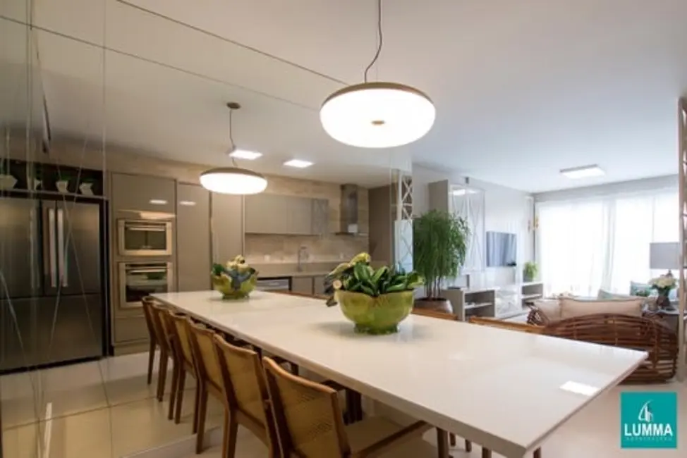 Apartamento com 3 quartos à venda, 130m2 em Florianopolis - SC - imagem 8 Foto 8 de Apartamento com 3 quartos à venda, 130m2 em Florianopolis - SC