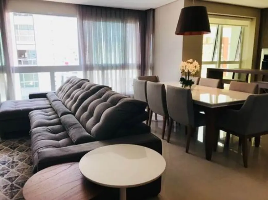 Apartamento com 3 quartos à venda, 140m2 em Balneario Camboriu - SC - imagem 3 Foto 3 de Apartamento com 3 quartos à venda, 140m2 em Balneario Camboriu - SC