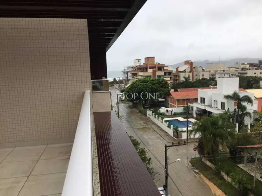 Foto 2 de Apartamento com 2 quartos à venda, 72m2 em Bombinhas - SC