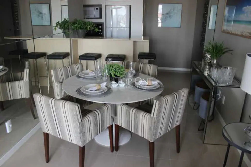 Foto 7 de Apartamento com 2 quartos à venda, 68m2 em Florianopolis - SC