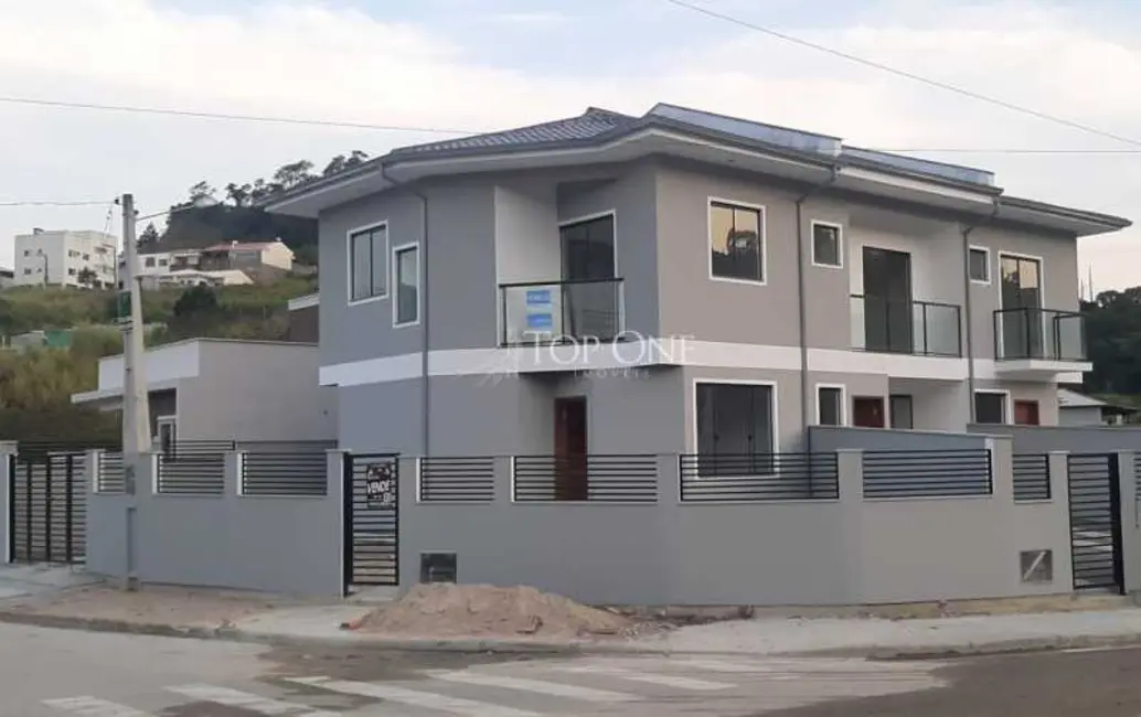 Foto 2 de Casa com 2 quartos à venda, 66m2 em Palhoca - SC
