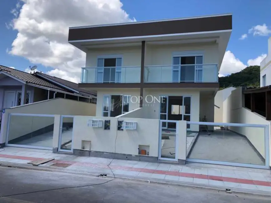 Foto 4 de Casa com 2 quartos à venda, 75m2 em Palhoca - SC